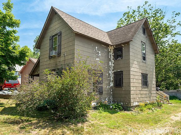 4th image of 541 W Elm St