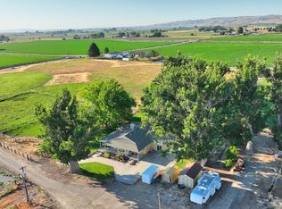 2318 Pioneer Rd, Homedale, ID 83628