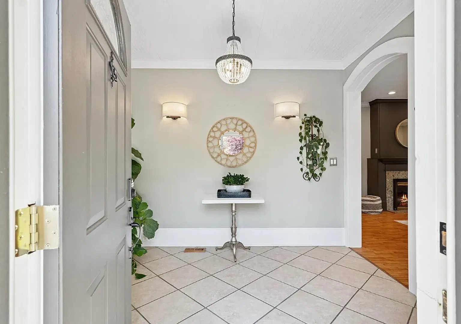 Charming updated 1920s 3BD 3BA — Photo 4