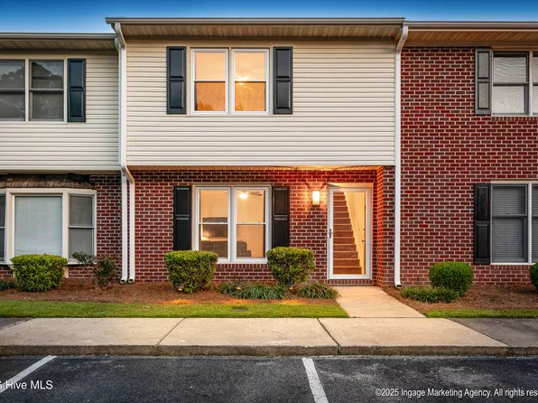 2700 Thackery Rd APT 26, Greenville, NC 27858