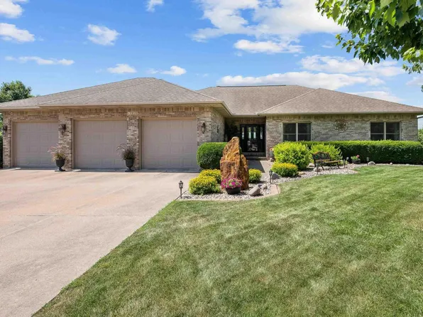 12828 25th Street Ct, Milan, IL 61264