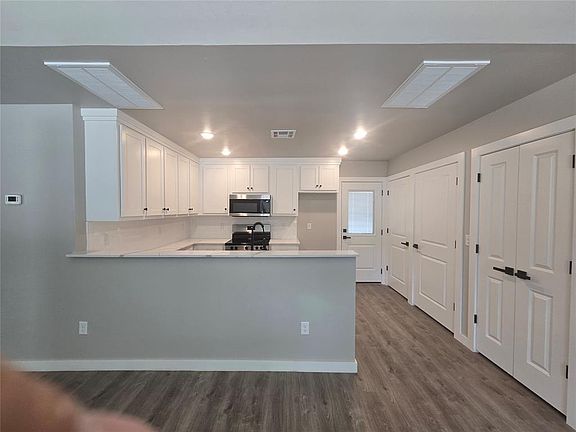 5th image of 1304 E Margaret St