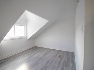 61 Queenston St, Saint Catharines, ON L2R2Z1