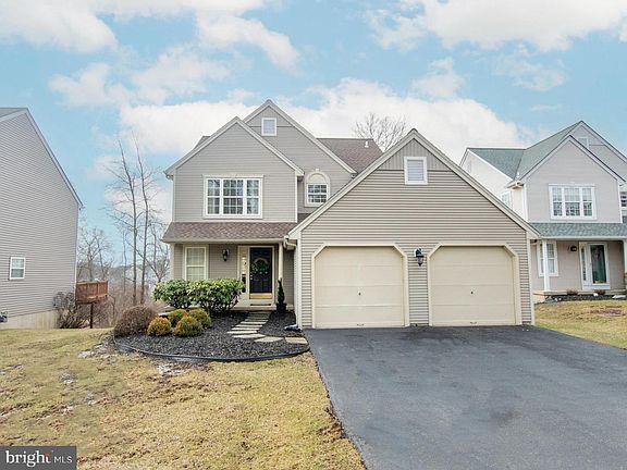 2nd image of 110 Marsh Creek Dr
