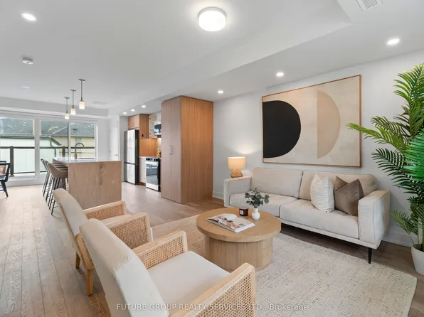 34 Poplar Ave, Toronto, ON