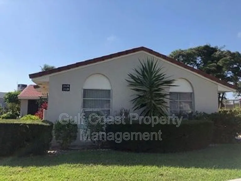 2125 Pueblo Cir #V-7 — Photo 28