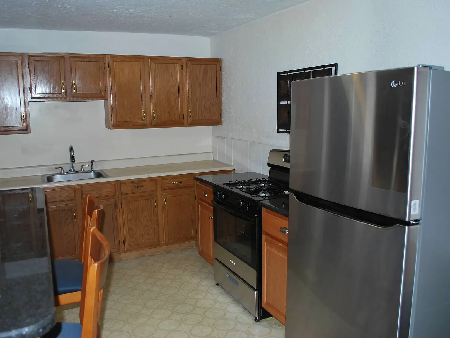 329 Elmwood Ave — Photo 4