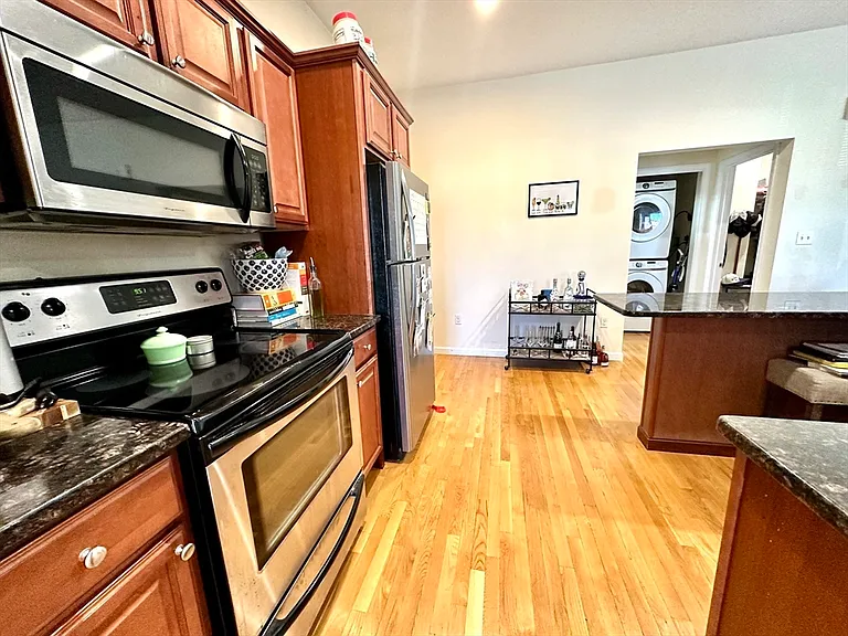 26 Cherry St #1 — Photo 2