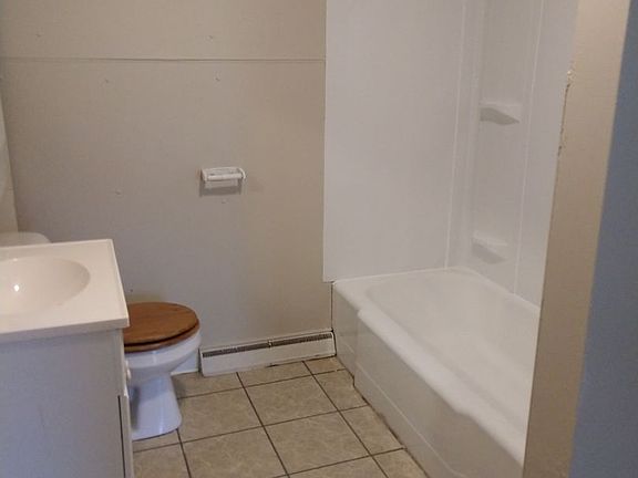 5th image of 2900 & 2902 Elim Ave #2
