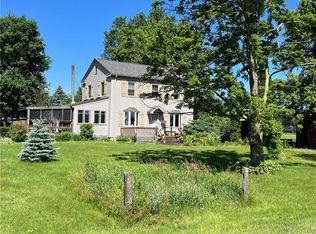 W24330 Little Tamarack Rd, Galesville, WI 54630