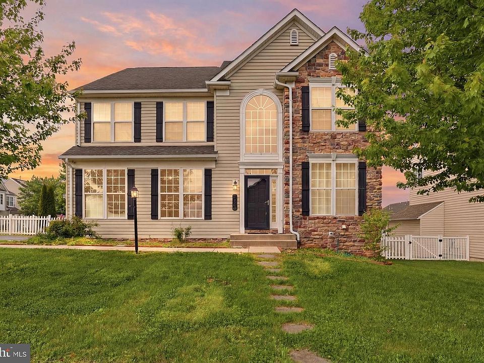 1st image of 3741 Stonehouse Ln