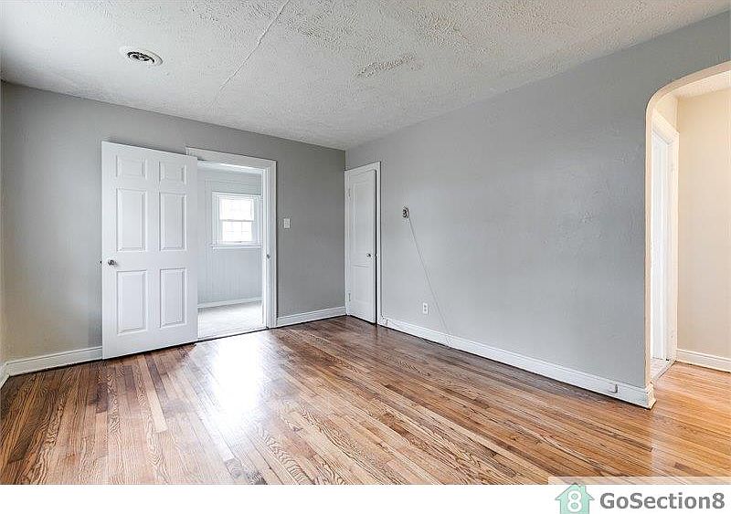 1st image of 4506 Eastover Ave