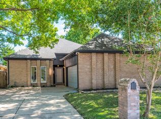 2834 Crest Park Dr, Houston, TX 77082