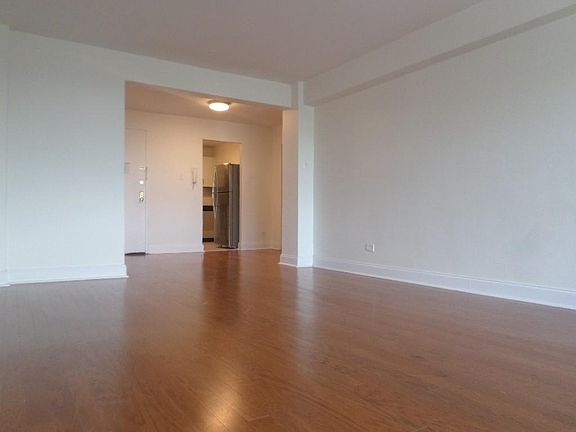 3rd image of 1625 Rockaway Pkwy APT 3K