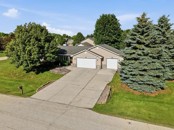 4702 Hunters Glen DRIVE, Sheboygan, WI 53083