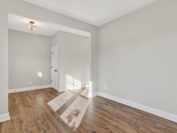 2nd image of 1000 Bostonian Dr