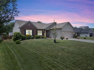 2384 Vista Lake Dr, Batavia, OH 45103