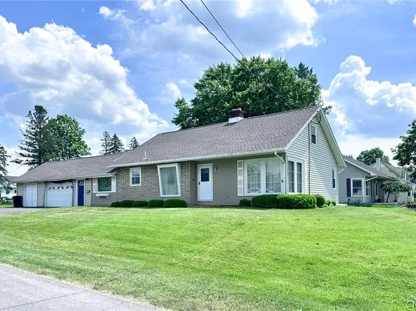 201 Davis Pl, New Hartford, NY 13413