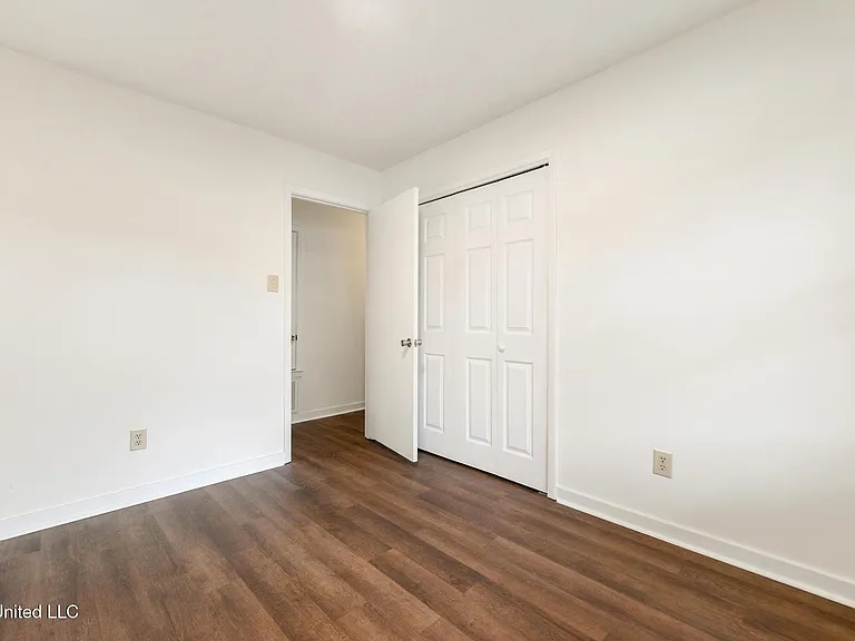 6104 Gruich Cir — Photo 19