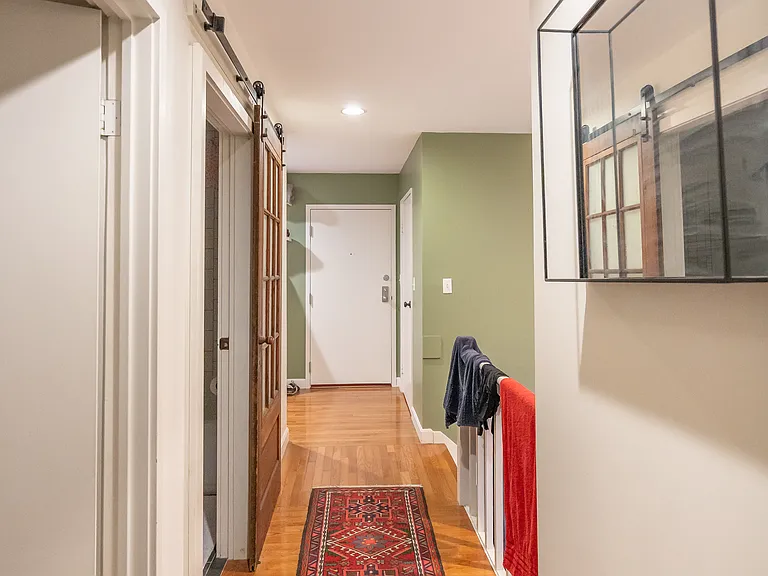 240 Heath St #8 — Photo 24