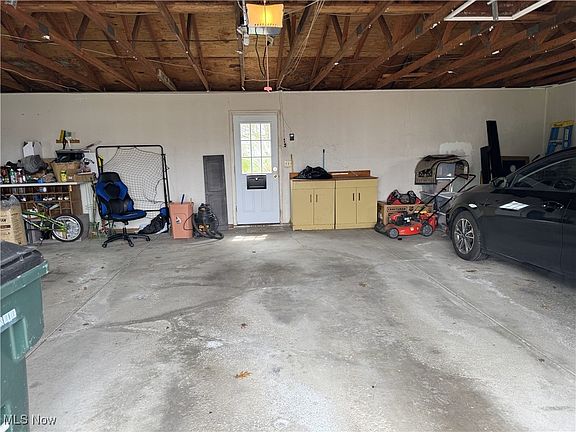 3rd image of 536 Austin Dr APT B