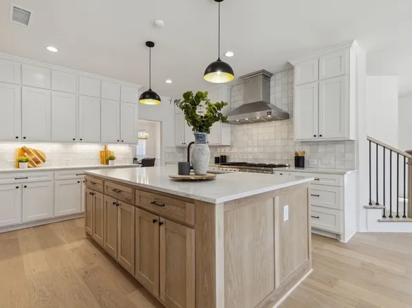 7405 Stallion Cir, Flower Mound, TX 75022