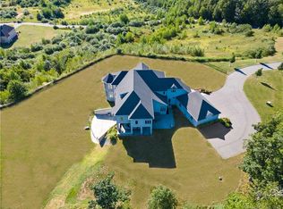 27 Rocco Dr, East Lyme, CT 06333