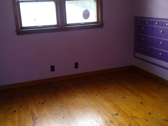 upstairs west bedroom