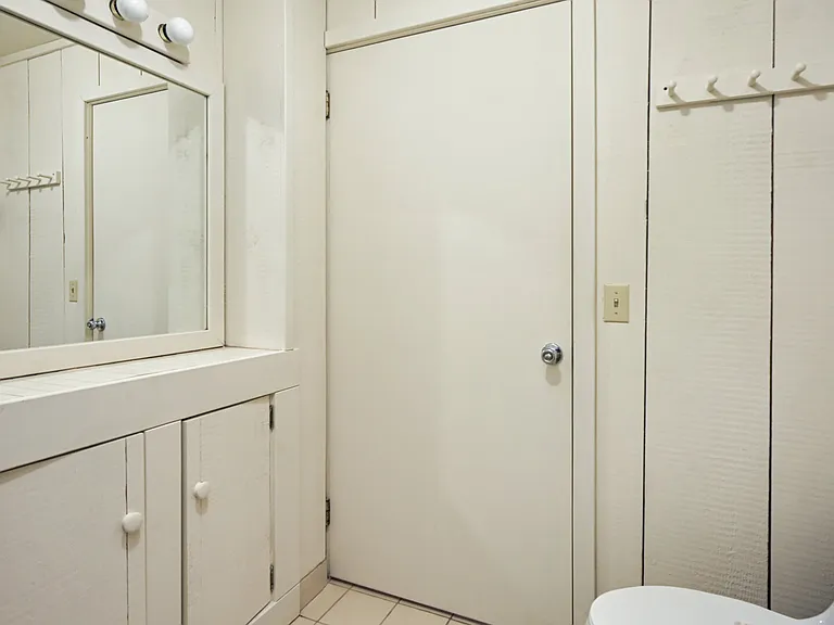 16 Bryan Rd — Photo 31
