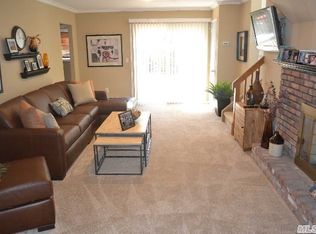 2090 Holland Way, Merrick, NY 11566