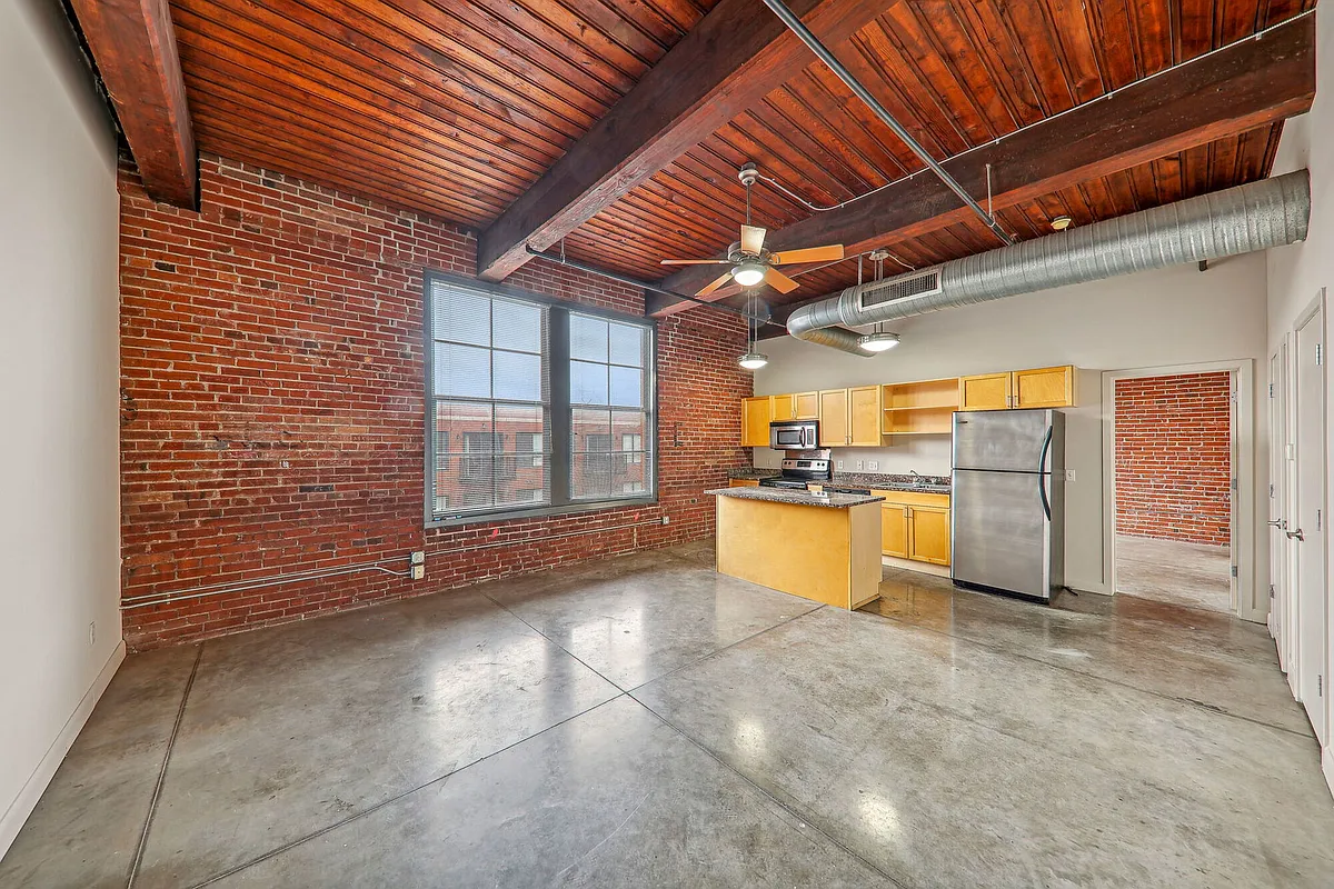 Building Photo - Stadium Loft Apartments