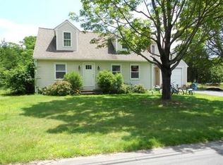 39 W River St, Seekonk, MA 02771