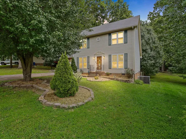 305 Forrest Dr, Greenbrier, TN 37073