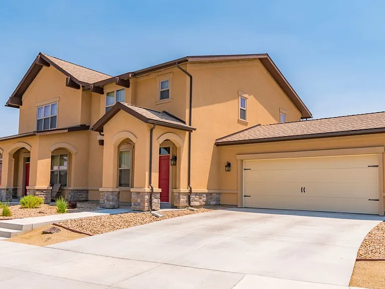Desert Winds - Military Housing — Photo 9
