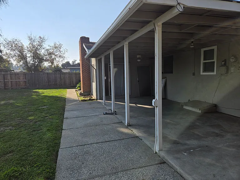 2548 S Watson St — Photo 8