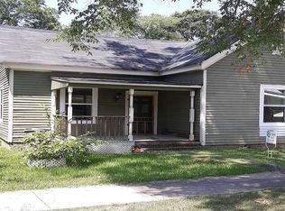 4 Barry Ave, Lagrange, GA 30241