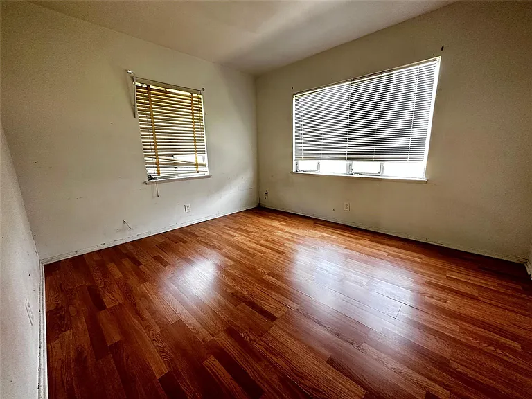 5210 Stuyvesant Ln — Photo 14