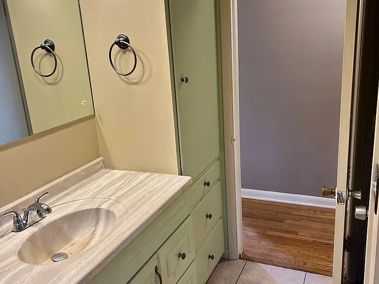 245 Winchester Rd — Photo 14