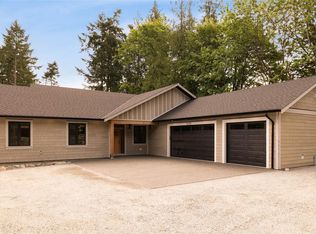 3325 Telegraph Rd, Mill Bay, BC V9Z 0G4