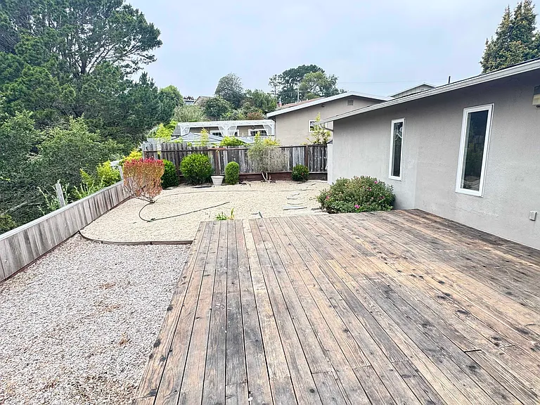 1134 Manzanita Dr — Photo 21