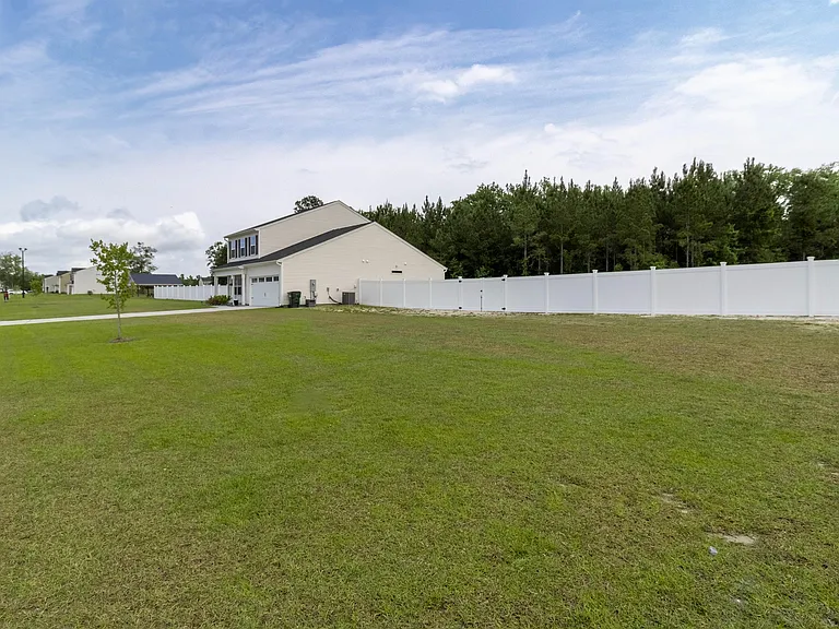 147 Enclave Way — Photo 3