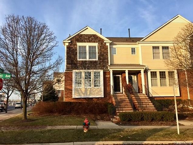 1st image of 109 E Parent Ave #1