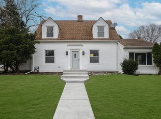 9249 S Clifton Park Ave, Evergreen Park, IL 60805