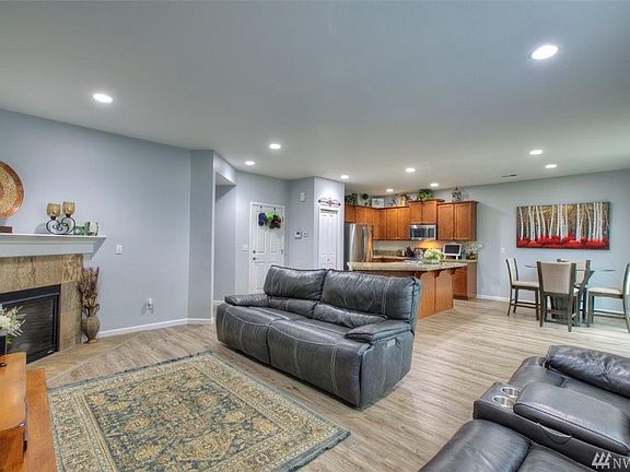 4th image of 15505 80th Avenue Ct E