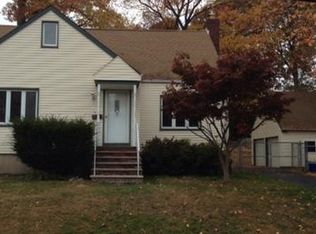 129 Kimberly Rd, Colonia, NJ 07067