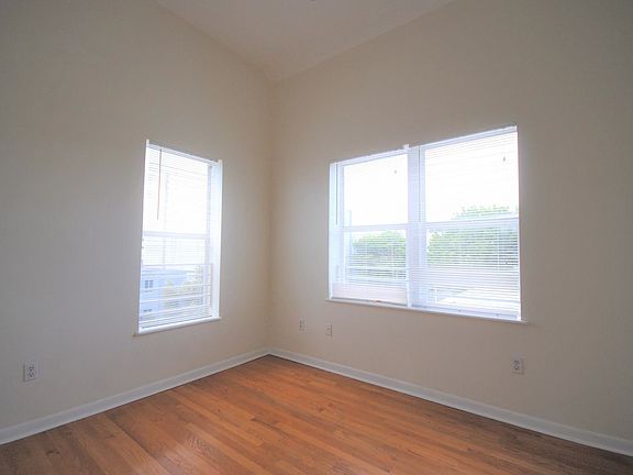 3rd image of 1521 Lenox Ave #Corner