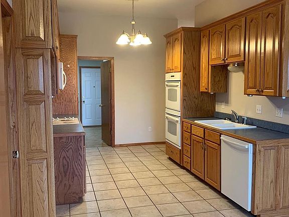 2nd image of 2600 E Cheri Ln