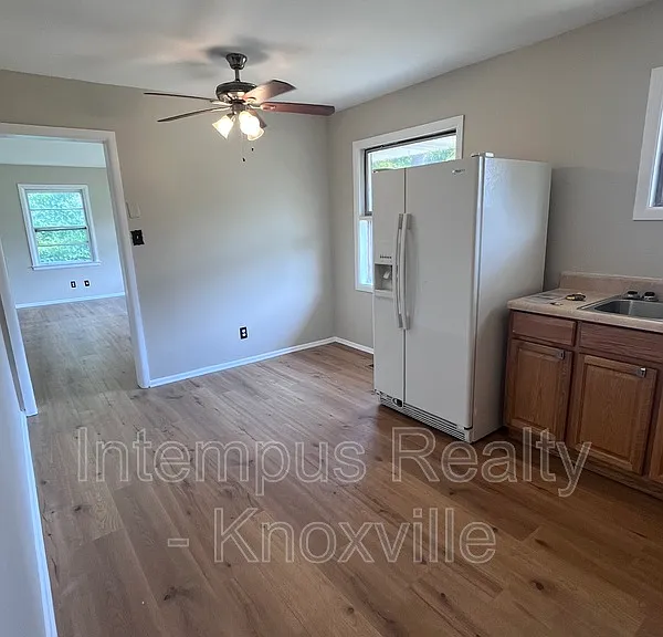 712 S Beaman St — Photo 8