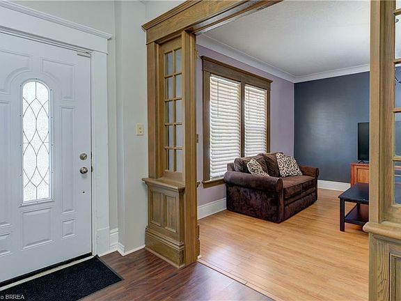 5th image of 352 Dalhousie St
