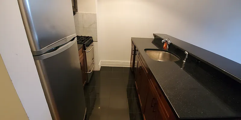 Rented by Bond New York | media 5